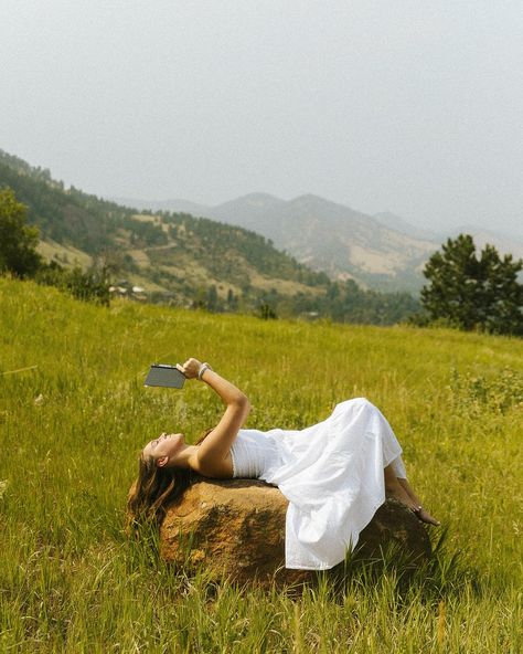 Idk how but I get blessed with the best and most gorgeous seniors?? Addison flew to Colorado from Tennessee to do her senior photos there and I am so glad, I mean look at em⛰️🌿 Mountain Senior Pictures, Blessed With The Best, Vintage Tennessee, Senior Photos, Senior Pictures, Photo Shoot, Tennessee, Colorado, Look At