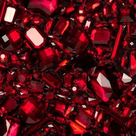 Rubies so gorgeous just want to dive in! #ruby #red #gemstones #goodenoughtoeat Asoiaf Houses, Mad Scientist, Heart Sign, July Birthstone, Red Aesthetic, Shades Of Red, Cleaning Jewelry, Makeup Addict, Birthstone Jewelry