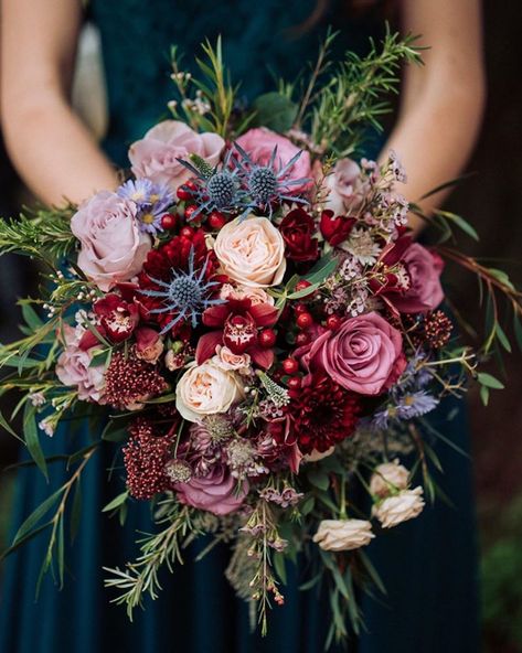 September Wedding Bouquets, Winter Wedding Flowers Bouquets, Jewel Tone Wedding Flowers, Mod Board, Christmas Wedding Bouquets, Christmas Wedding Flowers, Winter Bridal Bouquets, Wedding Bouquet Ideas, Floral Bouquets Wedding