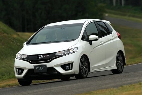 PHOTO: 2014 Honda Fit White #honda #hondafit #compactcar #hatchback Honda Fit Aesthetic, Honda Fit 2016, Honda Fit Hybrid, 2016 Honda Fit, Honda Fit Sport, Jamie Cullum, Honda Fit Jazz, Herbie Hancock, Dodge Vehicles