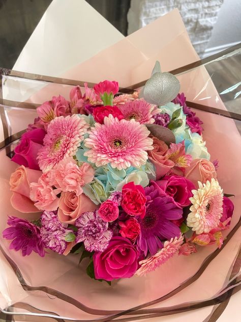 Mixed Bouquet Aesthetic, Mixed Pink Flower Bouquet, Bouquet Aesthetic, Mixed Bouquet, Flower Boquet, Pink Flower Bouquet, Boquette Flowers, Nothing But Flowers, Flower Arrangements Diy