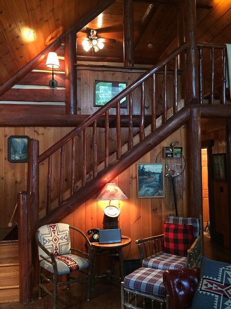 Cabin Staircase, Mountain Cottages, Bush Cabin, Homestead Cabin, Cabin Stairs, Forest Cabins, Adirondack Decor, Rustic Stairs, Cabin Loft