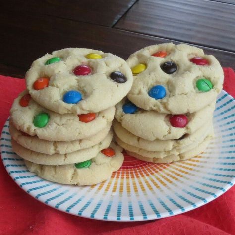 Mnm Cookies Recipe, Great American Cookie Company, Great American Cookie, Mnm Cookies, Company Recipes, Mrs Fields, Sugar Cookie Bars, Cookie Company, Easy Cookie Recipes