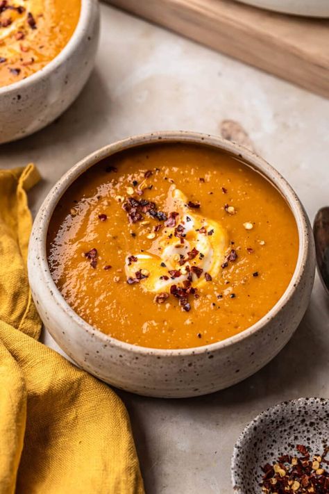 Squash Lentil Soup, Brown Lentil Soup, Pumpkin Lentil Soup, Pumpkin Lentil, September Recipes, Pumpkin Curry Soup, Protein Soup, Resep Smoothie, Pumpkin Recipes Healthy