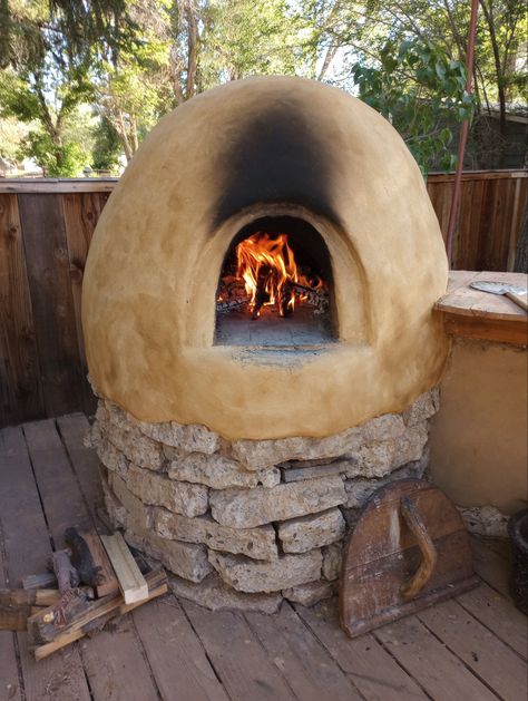 Cob Oven, Oven Design, Oven Canning, Mother Earth News, Urban Homesteading, Wood Fired Oven, Natural Building, Master Gardener, Love Pizza