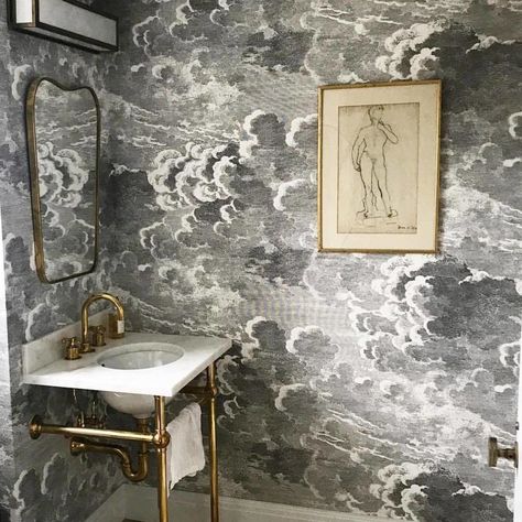 1,475 Likes, 16 Comments - Chairish (@chairishco) on Instagram: “Cloudy with a chance of @fornasettiofficial ☁ {#wallpaper by @cole_and_son_wallpapers, 📷 via…” Nuvolette Wallpaper, Virginia Tupker, Wallpaper Powder Room, Powder Room Wallpaper, Black White Bathrooms, En Suite Shower Room, Wallpaper Bathroom, Cole And Son Wallpaper, Powder Room Decor