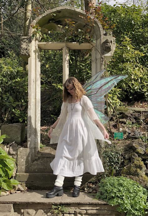 Fairy Girl Aesthetic, Fairy Wedding Theme, Queer Prom, Pixie Aesthetic, Fairies Aesthetic, Fairy Core Outfits, Blair Dress, Fantasy Garb, Fairy Outfit