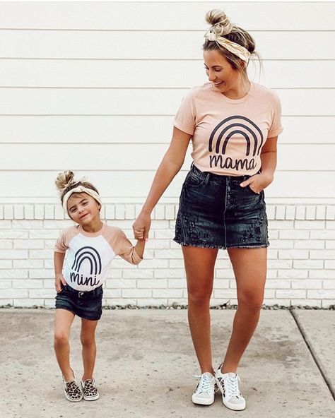 The Most Instagrammable and Gift-Worthy Tees For Moms This Mother's Day Mini Tees, Krista Horton, Mom And Me Shirts, Mommy Daughter Outfits, Mini Outfit, Idee Cricut, Mama And Mini, New Mama, Mother Shirts