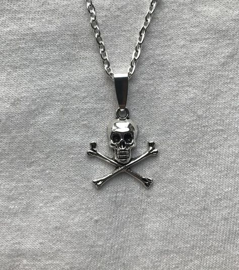 Emo Necklace, Skull Necklaces, Coquette Necklace, Emo Jewelry, Necklace Pendent, Skate Fits, Rock Tattoo, Skull Pendant Necklace, Punk Jewelry