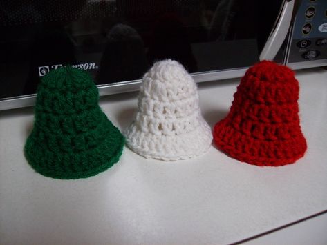 Free Five-Minute Christmas Bell Crochet Pattern - Orble Bell Crochet Pattern, Crochet Christmas Bells, Xmas Crochet, Xmas Bells, Crochet Free Patterns, Crocheted Christmas, Crocheted Hats, Crochet Xmas, Crochet Christmas Decorations