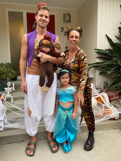 Disney Halloween Family Costumes, Family Rapunzel Halloween Costumes, Aladdin Halloween Costumes Family, Alladin Family Costumes, Aladdin Family Halloween Costumes, Aladin Family Costumes, Aladdin Halloween Family, Family Aladdin Costumes, Alladin And Jasmine Halloween