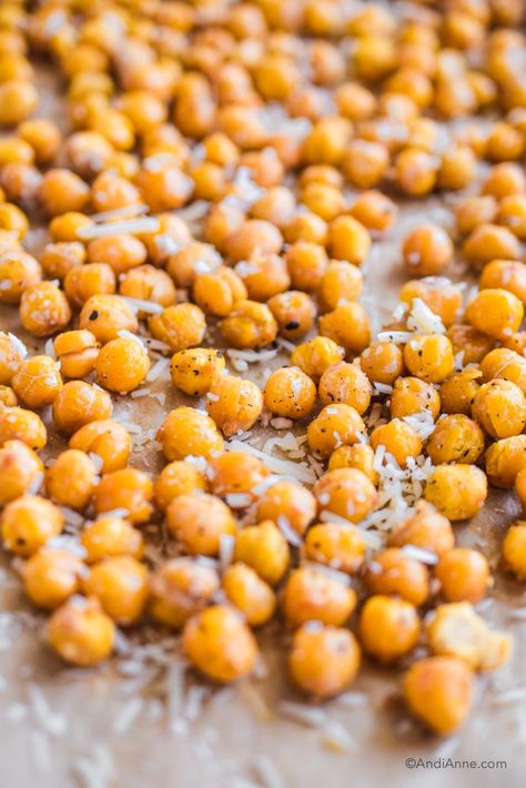 Roasted Parmesan Chickpeas- Perfect Snack, or added to Soups & Salads Roasted Chickpeas For Salad, Roasted Chic Peas, Double Pie Crust Recipe, Garbonzo Beans, Balsamic Chicken Marinades, Bbq Chicken Marinade, Healthy Chicken Marinade, Roasted Garbanzo Beans, Lime Marinade For Chicken