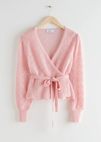 Light Pink Cardigan, Knit Wrap, Pink Cardigan, Wrap Cardigan, Wrap Sweater, Fashion Story, Mode Vintage, Mode Inspiration, Long Sleeve Knit