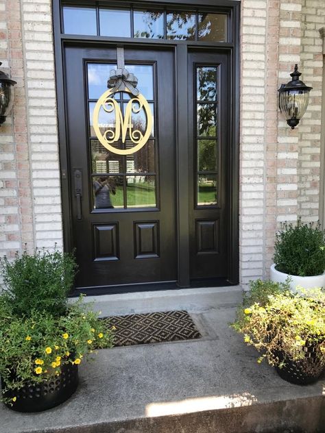 Provia Doors Front Entry, Anderson Doors, Entry Makeover, Modern Entrance Door, Farmhouse Front Door, Modern Entrance, Office Remodel, Front Porch Design, Bow Window