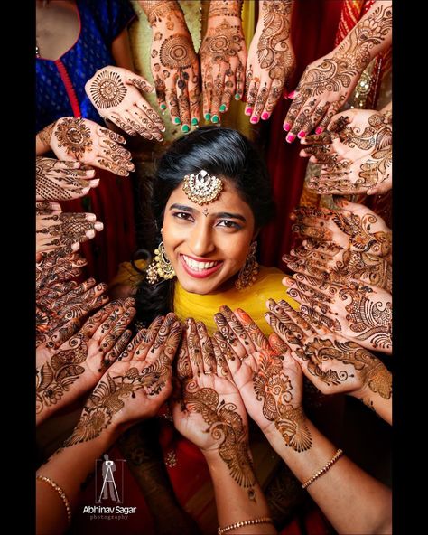 Haldi Rasam, Mehendi Poses, Engagement Photography Poses, Wedding Photography Ideas, Photo Pose, Engagement Photography, Photo Poses, Photography Ideas, Photography Poses