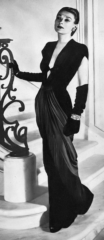 1940s Glamour Fashion, 1930s Glamour Old Hollywood, 1940s Hollywood Fashion, 1940s Evening Gowns, 10s Dress, Givenchy 2023, 1940s Glamour, 1940s Evening Dresses, Winter Glamour