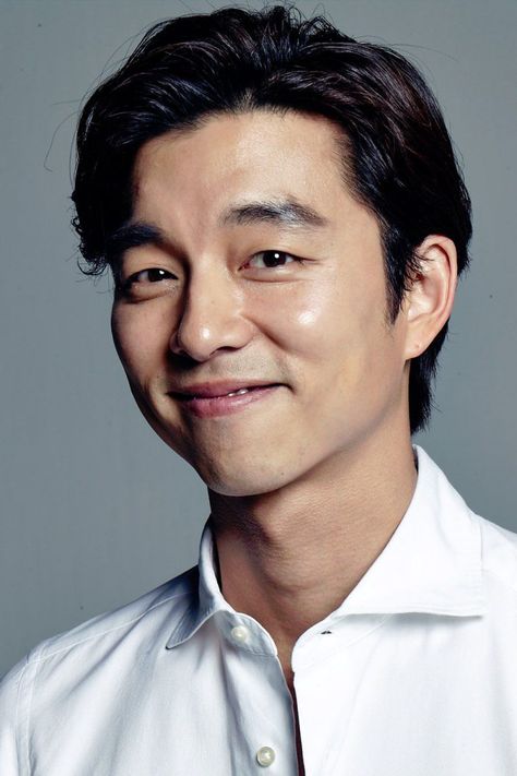 Asian Man Haircut, Korean Men Hairstyle, Male Celebs, Gong Yoo, Trending Haircuts, Asian Hair, Guy Pictures, Korean Celebrities, Long Hair Styles Men