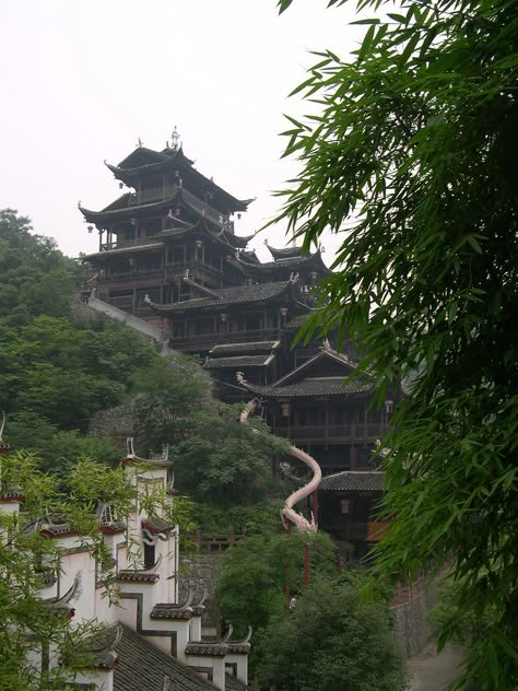 Ancient Chinese Building, Chinese Kingdom, Ancient Japanese Architecture, Aesthetic China, Ancient China Aesthetic, Japanese Statue, Chinese Buildings, China Aesthetic, Chinese Places