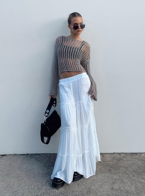 Marbella Outfits, Maxi Skirt White, White Skirt Outfits, Skirt Outfit Summer, Outfits Primavera, White Long Skirt, Looks Pinterest, Long Skirt Outfits, Bandeau Tops