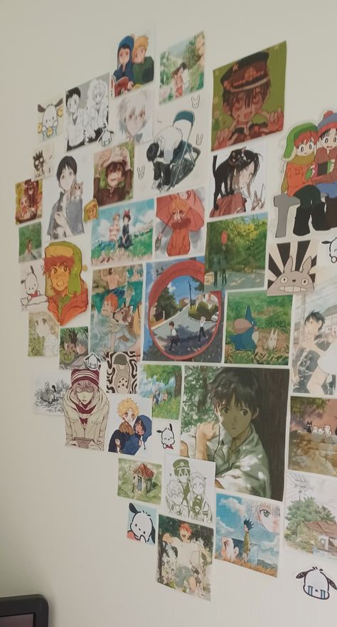 Anime Photo Wall Collage Bedroom, Anime Wall Collage Bedroom, Anime Wall Decor Ideas, Blue And Green Room Aesthetic, Aesthetic Anime Wall Decor, Green Wall Posters, Anime Poster Wall Bedroom, Poster Board Ideas, Aesthetic Walls