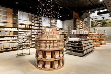 MUJI Opens Third Street Promenade Muji Shop, Muji Interior Design, Muji Store, Coffee Counter, Supermarket Design, Store Interiors, Santa Monica California, Room Display, Retail Store Design