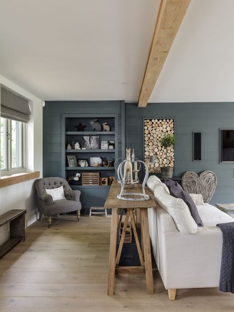 hague-barn-rg9-other-uk-houses-025 Barn Interior Ideas, Barn Conversion Interiors, Barn House Interior, Bungalow Interior, Build Home, Barn Living, Henley On Thames, Barn Interior, Dining Room Blue