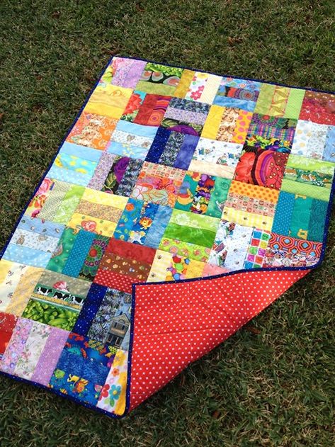 Scrappy Triangle Quilt Pattern, I Spy Quilt Patterns Free, Scrappy Quilting, Crumb Quilts, Scrap Quilting, Simple Quilts, Scrap Projects, I Spy Quilt, Photo Quilts