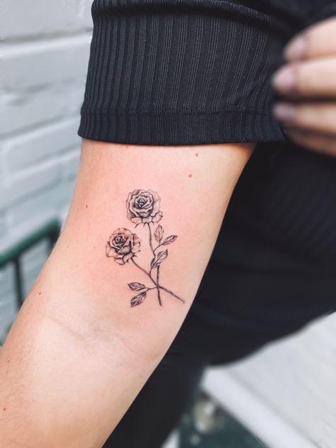 Two Roses Intertwined Tattoo, Intertwined Roses Tattoo, Old English Forearm Tattoo, Rose Tattoo Calf, Rose Tattoo For Lost Loved One, Bunch Of Roses Tattoo, Two Rose Tattoo, Rose Tattoo Ideas Female, Two Roses Tattoo Design