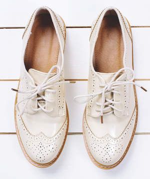 Canvas Clean White Canvas Shoes, Cleaning White Canvas Shoes, Wash Shoes, Casual Wedding Outfit, How To Wash Shoes, White Canvas Shoes, Bridal Party Outfit, White Dress Shoes, Household Products