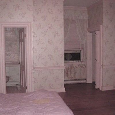 Creepy Cute Aesthetic, Dreamcore Aesthetic, Dreamcore Weirdcore, Empty Room, Weird Dreams, Pink Room, Creepy Cute, My New Room, Abandoned Places