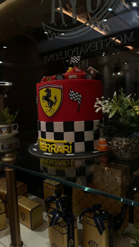 Formula 1 Birthday Cake, Formula One Cake, Bolo Formula 1, Car Birthday Cake Ideas, Ferrari Birthday Cake, F1 Birthday Cake, Formula 1 Party, Formula 1 Cake, F1 Cake