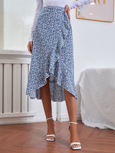 Free Returns ✓ Free Shipping On Orders $49+ ✓. Ditsy Floral Print Lettuce Trim Ruffle Hem Skirt- Women Skirts at SHEIN. Fringe Skirt Outfit, Floral Skirt Outfits, Spring Skirt Outfits, Floral Wrap Skirt, Summer Festival Outfit, Ruffle Hem Skirt, Rock Outfit, Women Skirts, Hem Skirt