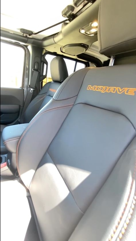 Jeep Wrangler Inside Interiors, Mercedes Jeep Interior, Mojave Jeep, Jeep Renegade Inside, Jeep Rubicon 4 Door Interior, Calvin Harris Summer, Jeep Gladiator Mojave, Jeep Garage, Jeep Gladiator