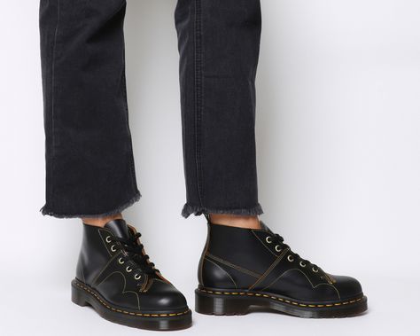 Monkey Boots Outfit, Monkey Boots, Dr Martens Outfit, Doc Martens Outfit, Glad Rags, Fashion Capsule, Boots Women Fashion, Black Vintage, Trendy Shoes