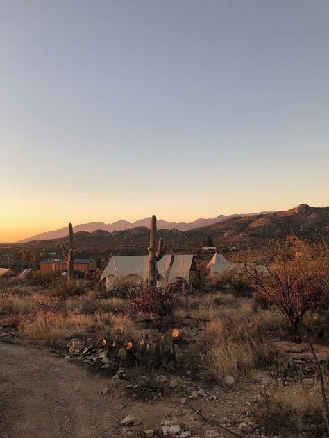 America’s oldest dude ranch is playing host to a set of safari-style tents, making access to desert sunrises all the easier. Winter Glamping, Arizona Ranch, Winter Deserts, Desert Beauty, Arizona Adventure, Desert Sunrise, Desert Dream, Desert Life, Country Roads Take Me Home