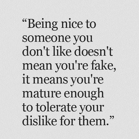 Fake Friends Quotes Savage, Backstabber Quotes, Fake People Quotes Funny, Backstabbers Quotes, Best Fake Friends, Quotes About Fake Friends, New Friend Quotes, Ex Bff, About Fake Friends