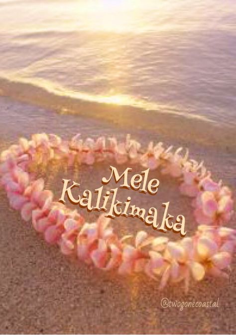 Mele Kalikimaka! This video makes me want to spend next Christmas in Hawaii! :-) Merry Christmas In Hawaiian, Hawaii Quotes, Christmas In Hawaii, Hawaiian Quotes, Honolulu City, Things To Do In Hawaii, Hawaii Christmas, Beautiful Hawaii, Hawaiian Homes