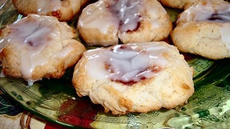 Bisquick Baking Recipes, Bisquick Danish Recipe, Desserts Using Bisquick, Bisquick Quick Bread Recipes, Bisquick Cookie Recipes, Bisquick Donut Recipe, Recipes Using Bisquick, Bisquick Inspired Recipes, Bisquick Recipes Breakfast