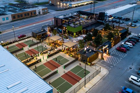 Chicken N Pickle, Indoor Pickleball, Sports Training Facility, Sport Bar Design, Beer Restaurant, Sports Facility Architecture, Box Park, City Chicken, Outdoor Restaurant Design