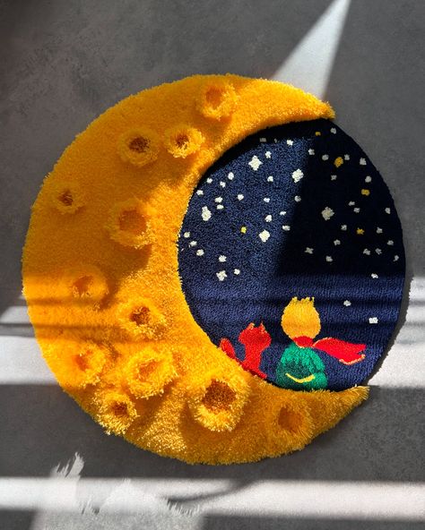 Little Prince 🦊⭐️ custom 3D rug It was my favourite book in a childhood 🥺 I read it at least 8 times! What was your favourite book when you were a kid? Available for purchase 🛒 DM to order 📩 . . . . #littleprince #customrug #homedecor #flooring #rug #nature #tuftedart #ruglife #homedesign #naturelovers #decorating #carpet #tufting #homedecoration #bohodecor #vintagerug #modernrug #littleprincess #rugshopping #littleprincetattoo Easy Rug Tufting Ideas, Tufting Designs, Carpet Tufting, Tufting Art, Little Prince Tattoo, Tufting Diy, Diy Moss, Moss Rug, 3d Rug