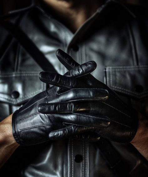 Black Gloves Aesthetic, Gloves Aesthetic, Academic Aesthetic, Leather Driving Gloves, Black Leather Gloves, Driving Gloves, Black Gloves, Mens Black Leather, Fashion Inspiration Design