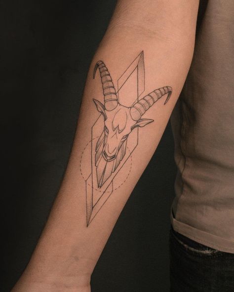 Best Capricorn Tattoo Designs to Inspire You Capricorn Tattoo For Men, Goat With Horns, Capricorn Tattoo Designs, Capricorn Sign Tattoo, Scientific Tattoo, Tattoo Goat, Quetzalcoatl Tattoo, Line Tattoo Ideas, Capricorn Tattoo