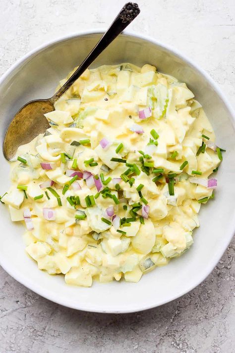 Best Egg Salad Recipe (Easy + Healthy) - A creamy and delicious classic egg salad recipe! Perfect for leftover hard-boiled eggs! #besteggsalad #besteggsaladrecipe #besteggsaladsandwichrecipe #besteggsaladrecipeeasy #besteggsaladrecipehealthy Egg Salad With Relish, Recipe For Egg Salad, Gf Dairy Free Recipes, Metabolic Foods, Baked Hard Boiled Eggs, The Best Egg Salad, Classic Egg Salad Sandwich, Egg Salad Recipe Easy, Classic Egg Salad Recipe