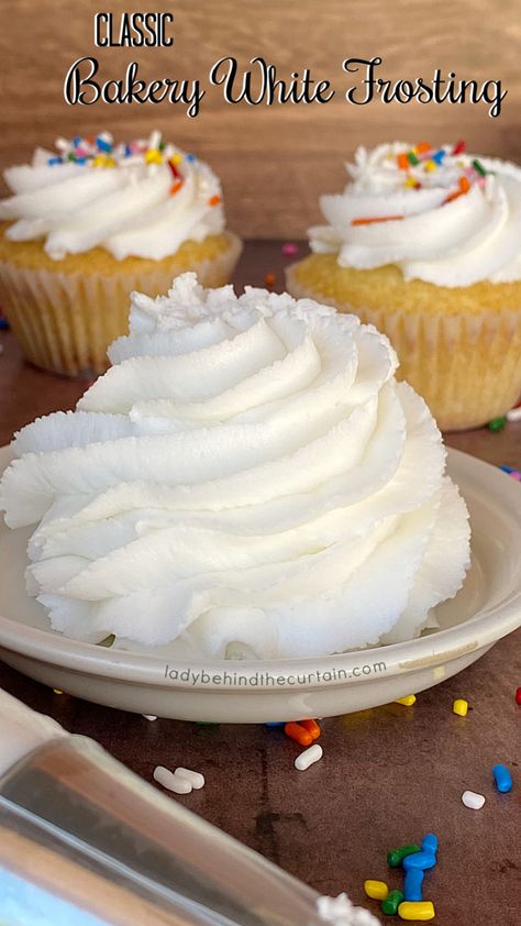 Classic Bakery White Frosting Recipe Frosting For White Cake, Bakery Frosting Recipe, Wedding Cake Icing Recipe, Wedding Cake Frosting Recipe, Bakery Frosting, Icing Recipe For Cake, Decorator Frosting Recipe, White Frosting Recipes, Decorating Icing Recipe