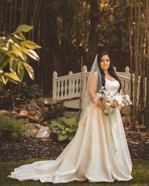 - happiness look so beautiful on my brides☀️✨ photo: @weddingphotonj Plus Size Bride Photography, Bride Photography Poses, Plus Size Bride, Bride Photography, Bride Photo, Bridal Portraits, Wedding Portraits, So Beautiful, Photography Poses