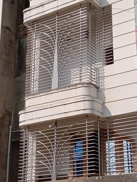 House Window Greel Design, Steel Balcony, Steel Grill Design, Grill Designs, Modern Window Grill, Balcony Glass Design, Home Window Grill Design, Steel Railing Design, Window Grill Design Modern