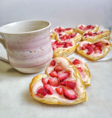 Strawberry Cream Danish, Strawberry Cheesecake Danish, Strawberry Cream Cheese Danish Heart, Strawberry Cream Cheese Braid, Strawberry Cheese Danish, Cream Danish, Heart Danish, Cake Samples, Colourful Food