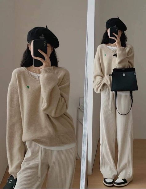 Cream Corduroy Pants Outfits, Winter Outfit Korean, Corduroy Pants Outfits, Pants Winter Outfit, Korean Style Pants, Cream Corduroy Pants, Winter Outfits Korean, Tech Clothing, Korean Outfit Street Styles