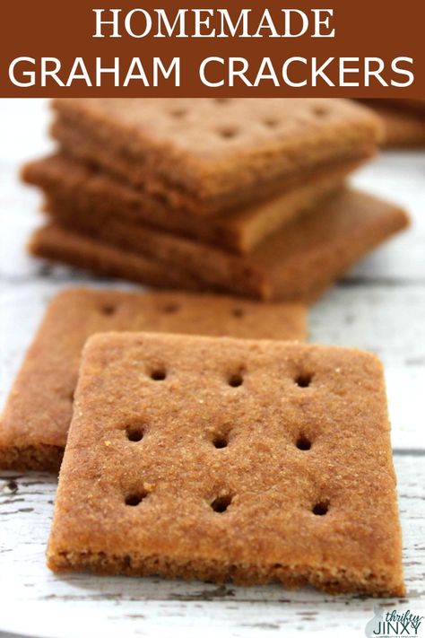 Homemade Cinnamon Graham Crackers, Home Made Graham Crackers, Cinnamon Graham Cracker Recipes, Cinnamon Crackers, Cracker Ideas, Graham Crackers Recipe, Homemade Crackers Recipe, Graham Cracker Recipes, Biscuits Graham