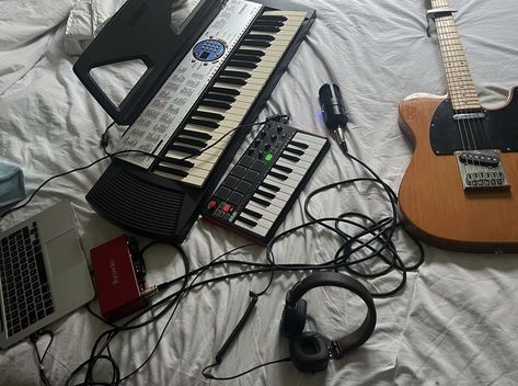 Keyboard Band Aesthetic, Midi Keyboard Aesthetic, Music Composer Aesthetic, Making Music Aesthetic, Music Production Aesthetic, Songwriter Aesthetic, Producer Aesthetic, Musician Lifestyle, Music Studio Aesthetic